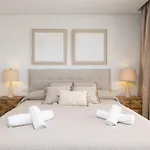 Luxury Private Patio Aloha By Aora Apartman