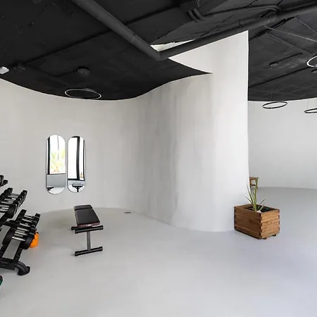 Luxury Private Patio Aloha By Aora